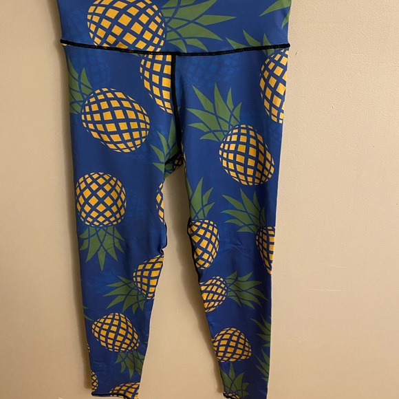 Lotus Leggings Pineapple Leggings - Picture 3 of 5